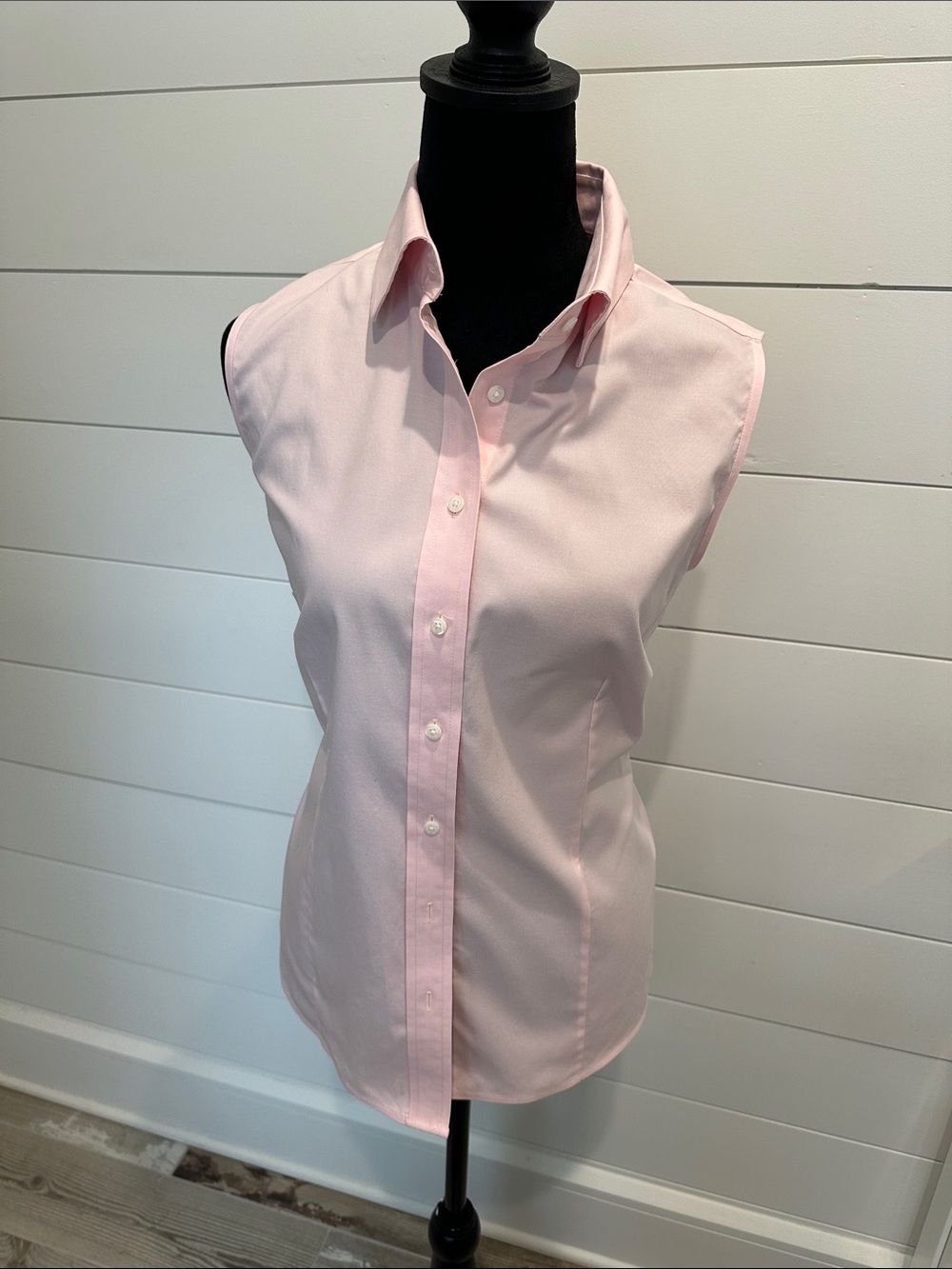 Brooks Brooks Brothers  Sleeveless Button-Down Top - Light Pink